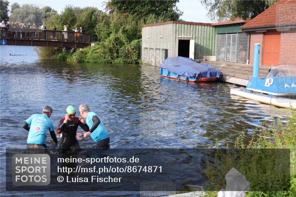 31.08.2025 - Elbe Triathlon Hamburg Luisa Fischer http://msf.ph/oto/8674871 31.08.2025 08:50:50 Schwimmen 255, 284, 389, 443 meine-sportfotos.de