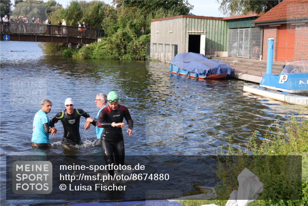 31.08.2025 - Elbe Triathlon Hamburg Luisa Fischer http://msf.ph/oto/8674880 31.08.2025 08:50:52 Schwimmen 284, 389, 443 meine-sportfotos.de