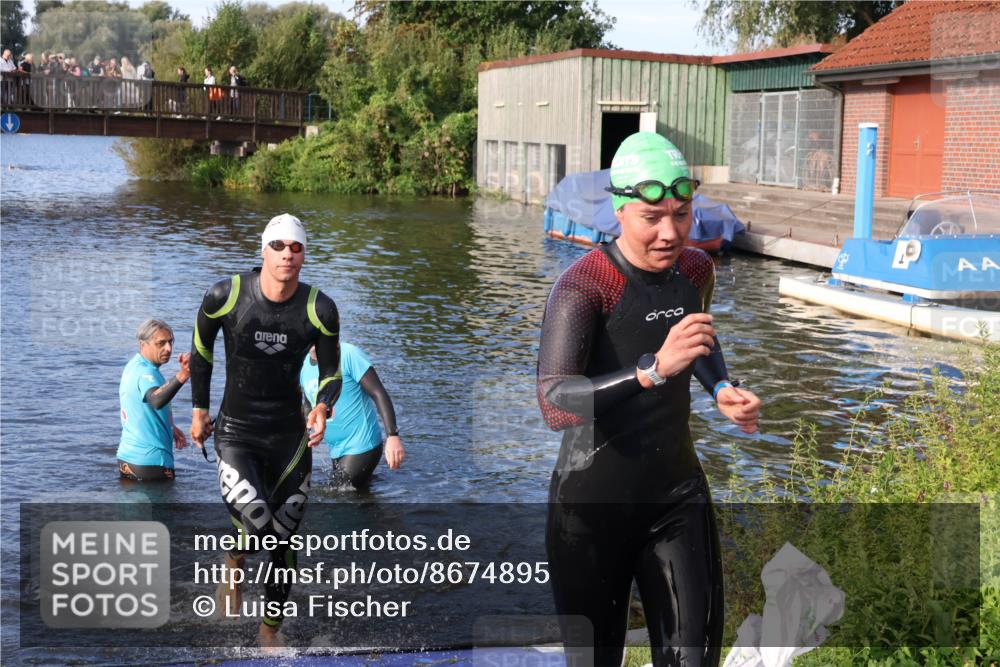 31.08.2025 - Elbe Triathlon Hamburg Luisa Fischer http://msf.ph/oto/8674895 31.08.2025 08:50:55 Schwimmen 284, 443 meine-sportfotos.de