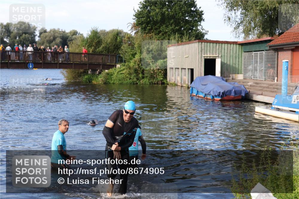 31.08.2025 - Elbe Triathlon Hamburg Luisa Fischer http://msf.ph/oto/8674905 31.08.2025 08:52:43 Schwimmen 378 meine-sportfotos.de