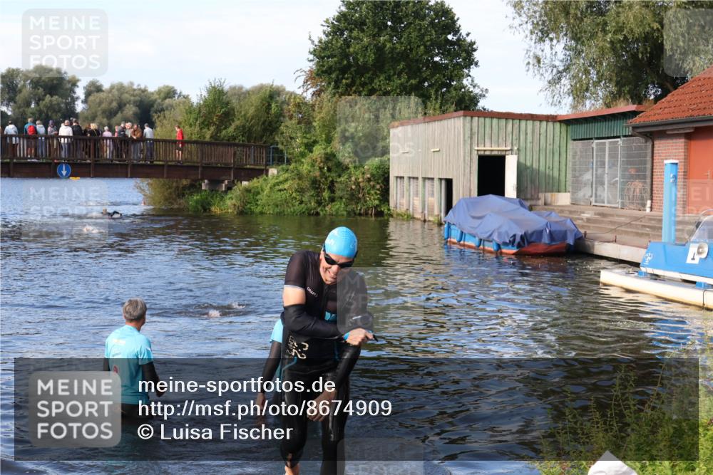 31.08.2025 - Elbe Triathlon Hamburg Luisa Fischer http://msf.ph/oto/8674909 31.08.2025 08:52:44 Schwimmen 378 meine-sportfotos.de