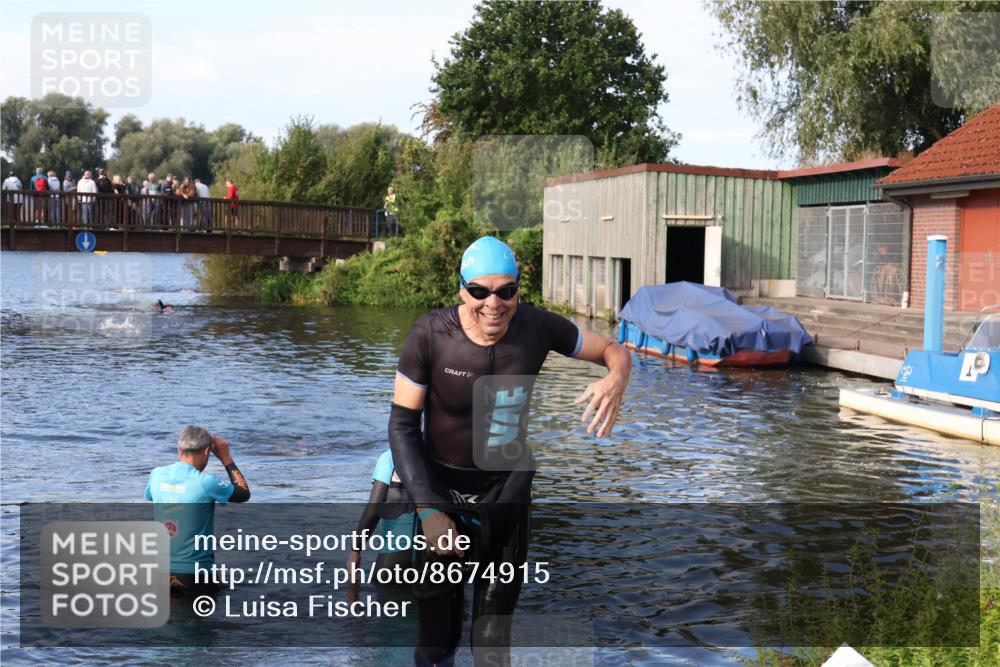 31.08.2025 - Elbe Triathlon Hamburg Luisa Fischer http://msf.ph/oto/8674915 31.08.2025 08:52:45 Schwimmen 378 meine-sportfotos.de
