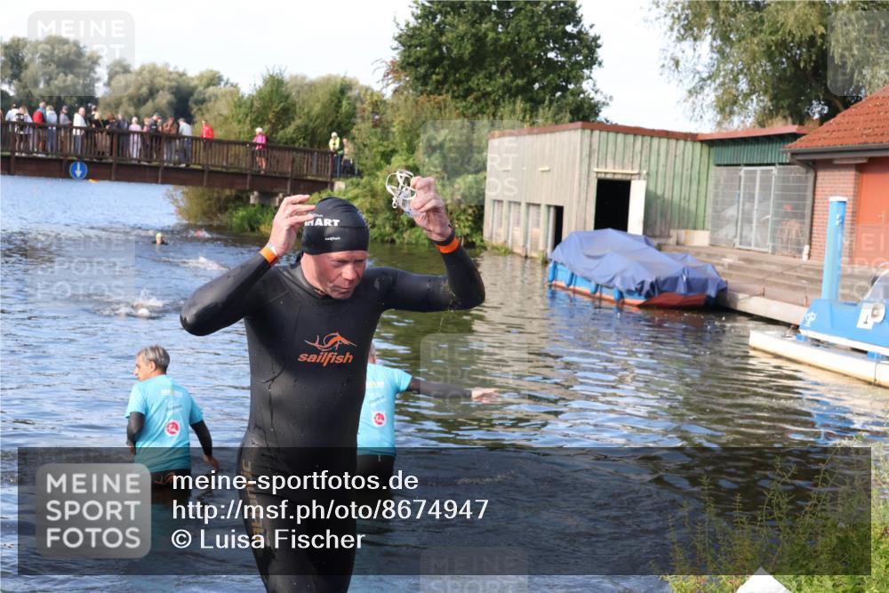 31.08.2025 - Elbe Triathlon Hamburg Luisa Fischer http://msf.ph/oto/8674947 31.08.2025 08:53:00 Schwimmen 372 meine-sportfotos.de