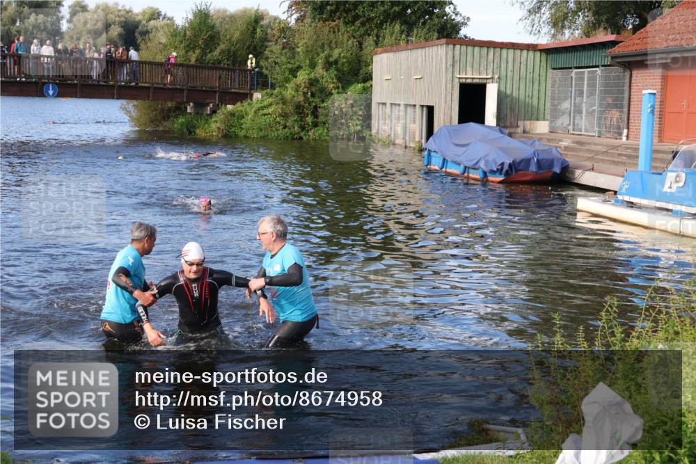 31.08.2025 - Elbe Triathlon Hamburg Luisa Fischer http://msf.ph/oto/8674958 31.08.2025 08:53:13 Schwimmen 551 meine-sportfotos.de