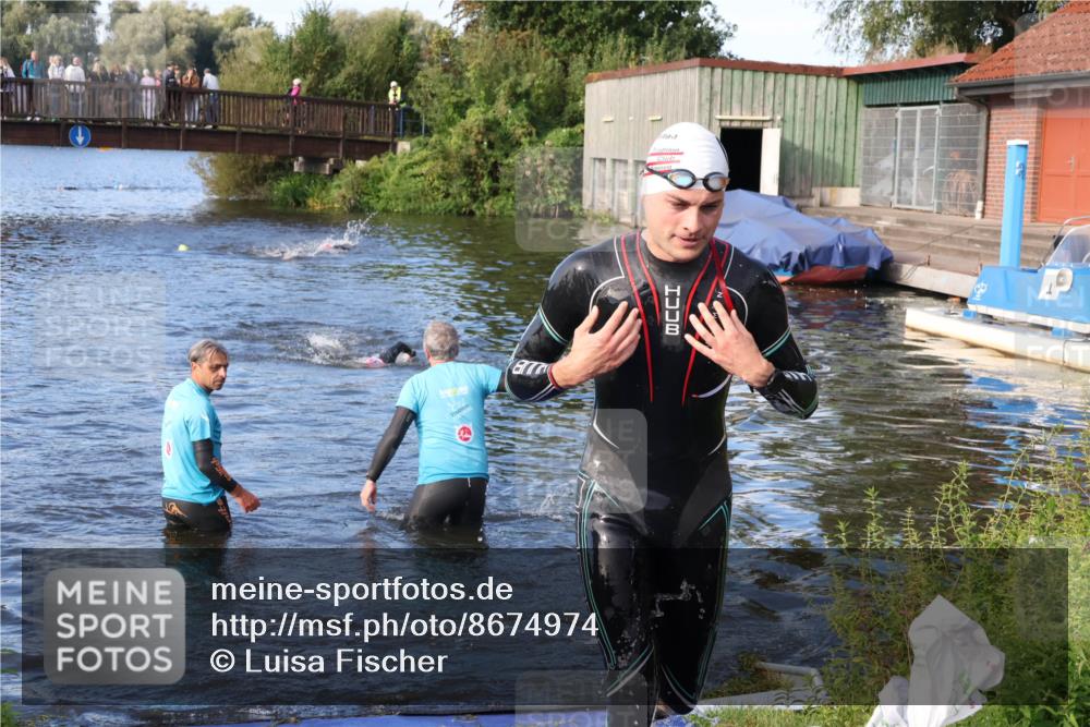 31.08.2025 - Elbe Triathlon Hamburg Luisa Fischer http://msf.ph/oto/8674974 31.08.2025 08:53:16 Schwimmen 551 meine-sportfotos.de