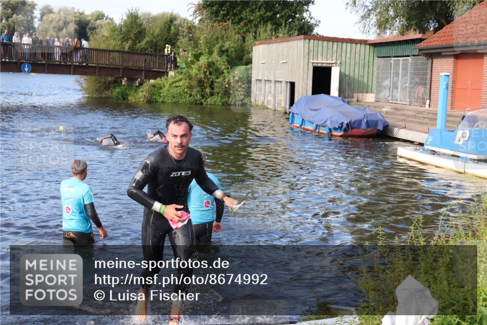 31.08.2025 - Elbe Triathlon Hamburg Luisa Fischer http://msf.ph/oto/8674992 31.08.2025 08:53:27 Schwimmen 455 meine-sportfotos.de