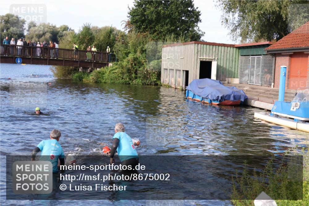 31.08.2025 - Elbe Triathlon Hamburg Luisa Fischer http://msf.ph/oto/8675002 31.08.2025 08:53:39 Schwimmen 467, 554 meine-sportfotos.de