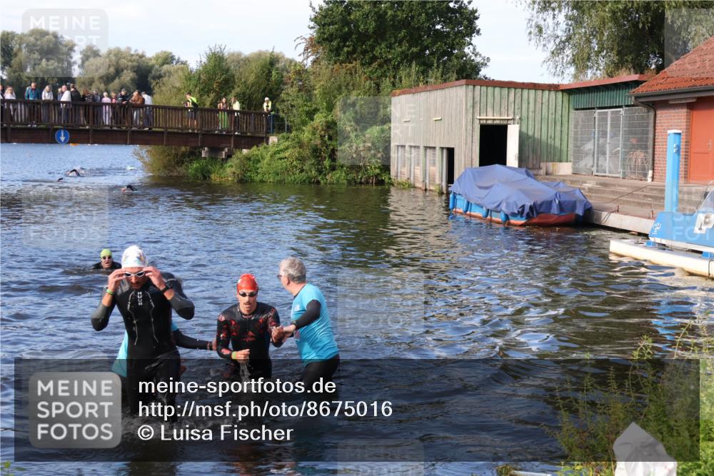 31.08.2025 - Elbe Triathlon Hamburg Luisa Fischer http://msf.ph/oto/8675016 31.08.2025 08:53:42 Schwimmen 467, 554 meine-sportfotos.de
