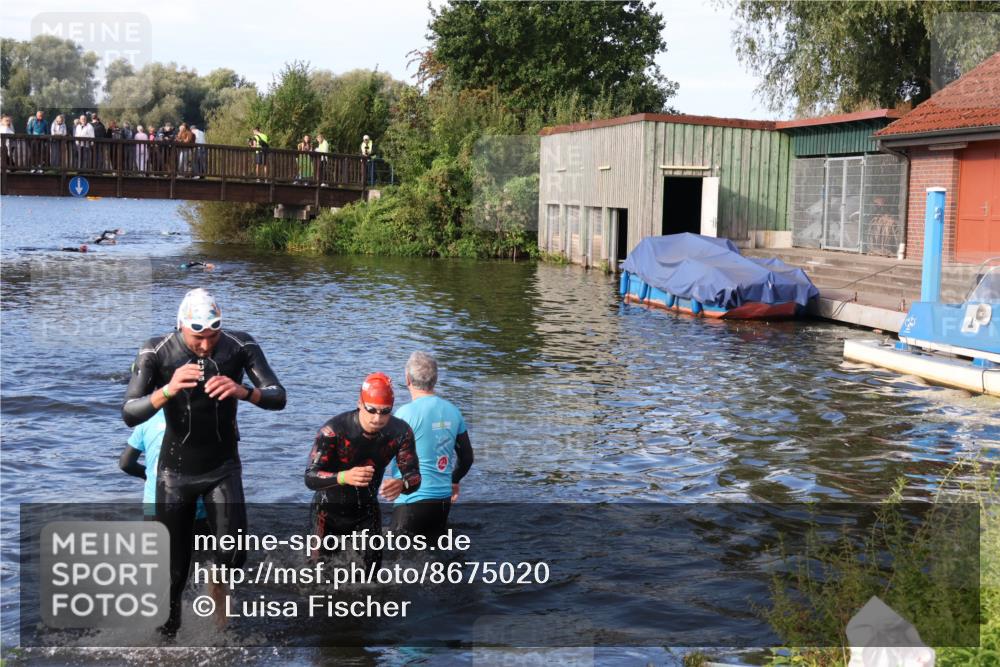 31.08.2025 - Elbe Triathlon Hamburg Luisa Fischer http://msf.ph/oto/8675020 31.08.2025 08:53:43 Schwimmen 467, 554 meine-sportfotos.de
