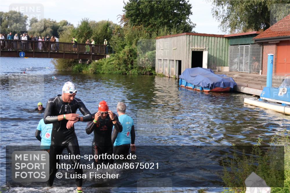 31.08.2025 - Elbe Triathlon Hamburg Luisa Fischer http://msf.ph/oto/8675021 31.08.2025 08:53:43 Schwimmen 467, 554 meine-sportfotos.de