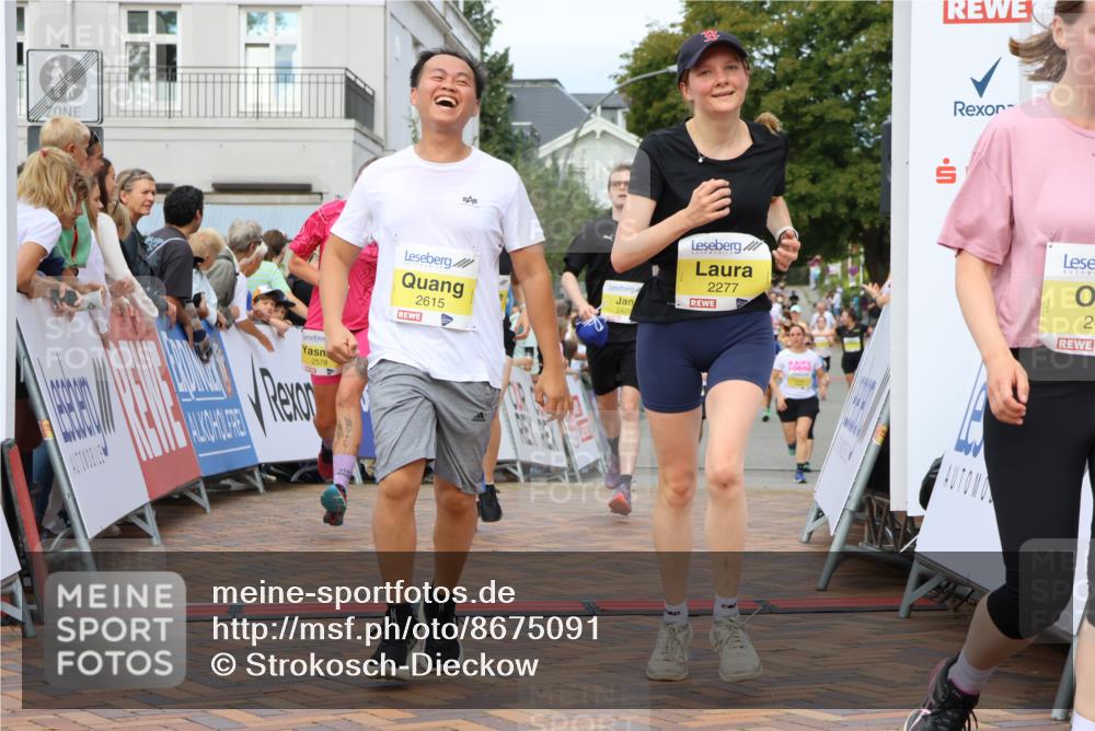 31.08.2025 - 21. Blankeneser Heldenlauf Strokosch-Dieckow http://msf.ph/oto/8675091 31.08.2025 10:29:37 Ziel 2491, 2578, 2614, 2615, 2426, 2684, 2538, 2558, 2277 meine-sportfotos.de