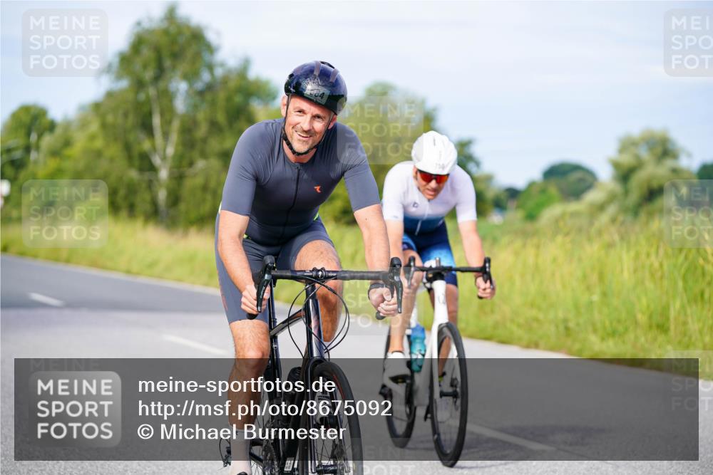 31.08.2025 - Elbe Triathlon Hamburg Michael Burmester http://msf.ph/oto/8675092 31.08.2025 10:18:03 Radfahren 461, 684, 750, 909 meine-sportfotos.de