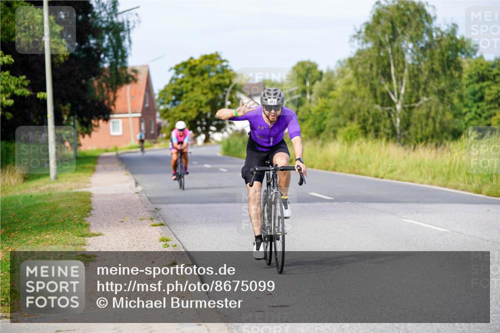31.08.2025 - Elbe Triathlon Hamburg Michael Burmester http://msf.ph/oto/8675099 31.08.2025 10:18:05 Radfahren 461, 684, 750, 909 meine-sportfotos.de