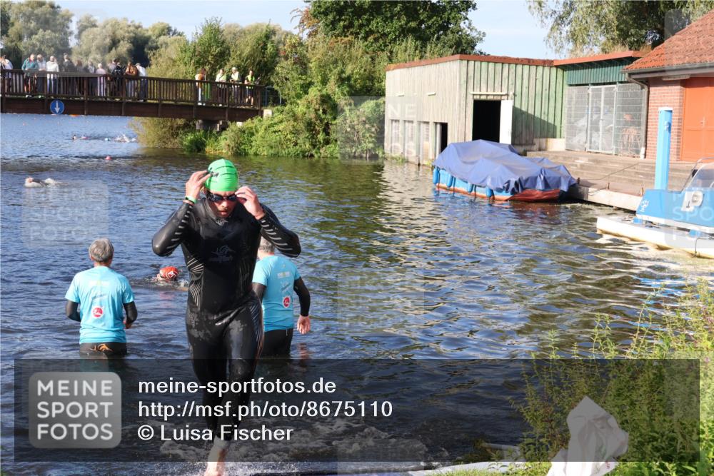 31.08.2025 - Elbe Triathlon Hamburg Luisa Fischer http://msf.ph/oto/8675110 31.08.2025 08:54:49 Schwimmen 506 meine-sportfotos.de