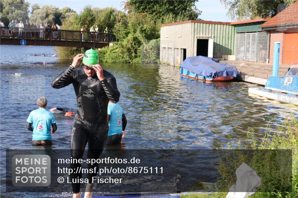 31.08.2025 - Elbe Triathlon Hamburg Luisa Fischer http://msf.ph/oto/8675111 31.08.2025 08:54:49 Schwimmen 506 meine-sportfotos.de