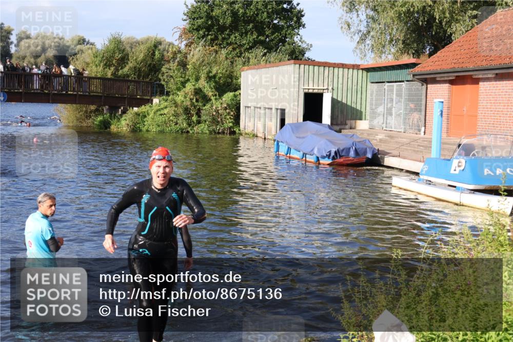 31.08.2025 - Elbe Triathlon Hamburg Luisa Fischer http://msf.ph/oto/8675136 31.08.2025 08:55:02 Schwimmen 288 meine-sportfotos.de