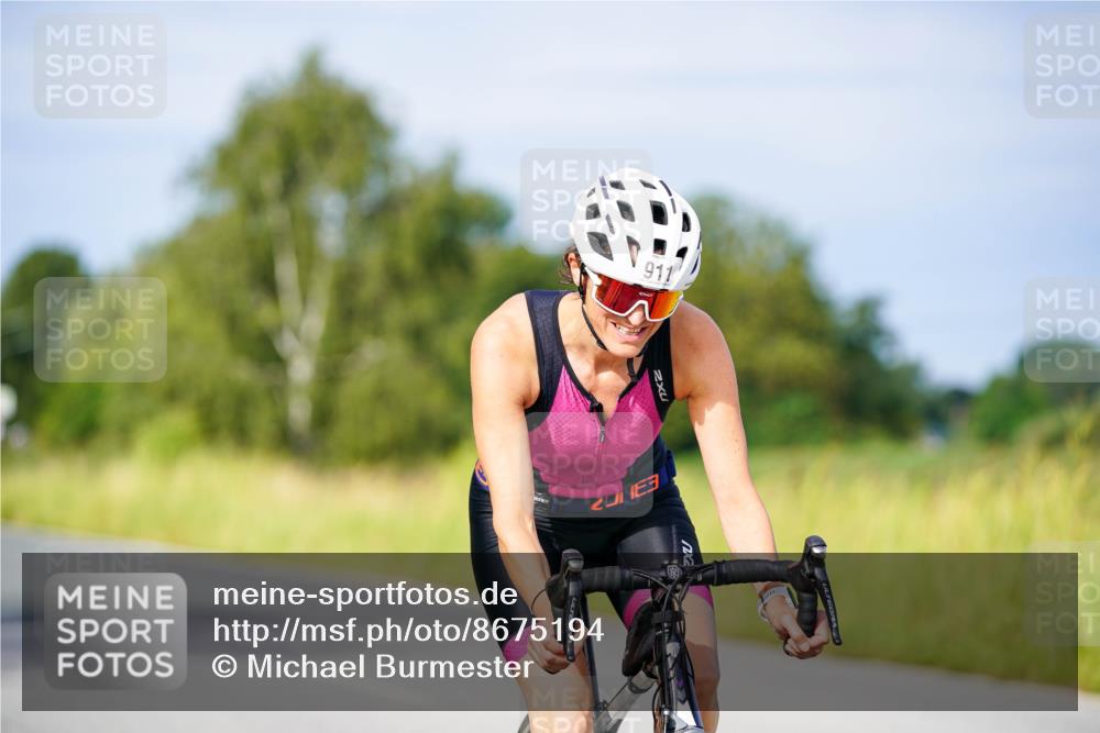31.08.2025 - Elbe Triathlon Hamburg Michael Burmester http://msf.ph/oto/8675194 31.08.2025 10:18:44 Radfahren 778, 911, 938 meine-sportfotos.de