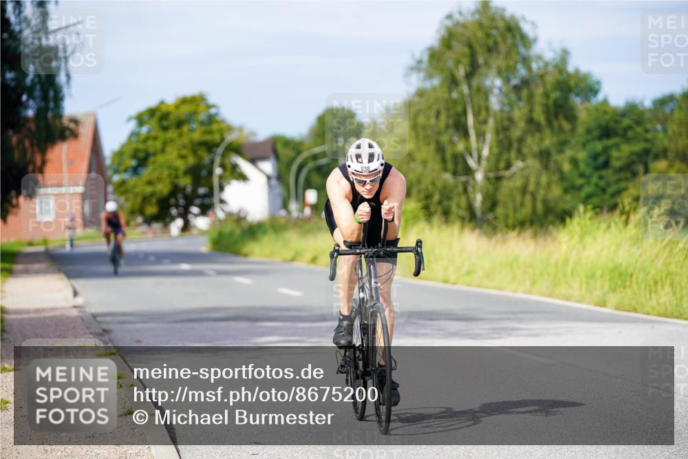 31.08.2025 - Elbe Triathlon Hamburg Michael Burmester http://msf.ph/oto/8675200 31.08.2025 10:18:46 Radfahren 778, 911, 938 meine-sportfotos.de