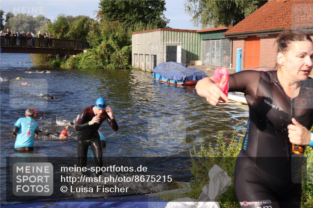 31.08.2025 - Elbe Triathlon Hamburg Luisa Fischer http://msf.ph/oto/8675215 31.08.2025 08:55:59 Schwimmen 304, 441, 450, 468, 549 meine-sportfotos.de
