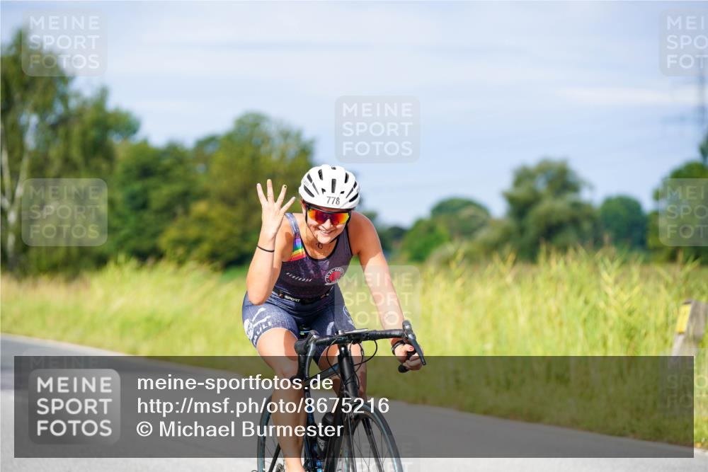 31.08.2025 - Elbe Triathlon Hamburg Michael Burmester http://msf.ph/oto/8675216 31.08.2025 10:18:52 Radfahren 778, 901 meine-sportfotos.de