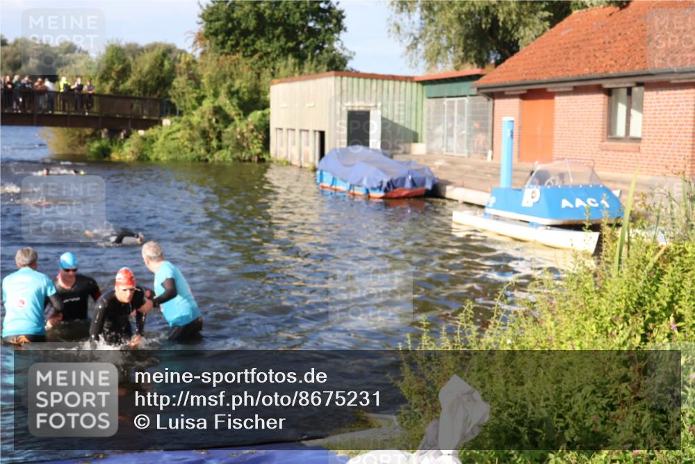 31.08.2025 - Elbe Triathlon Hamburg Luisa Fischer http://msf.ph/oto/8675231 31.08.2025 08:56:02 Schwimmen 441, 450, 468, 540, 549 meine-sportfotos.de
