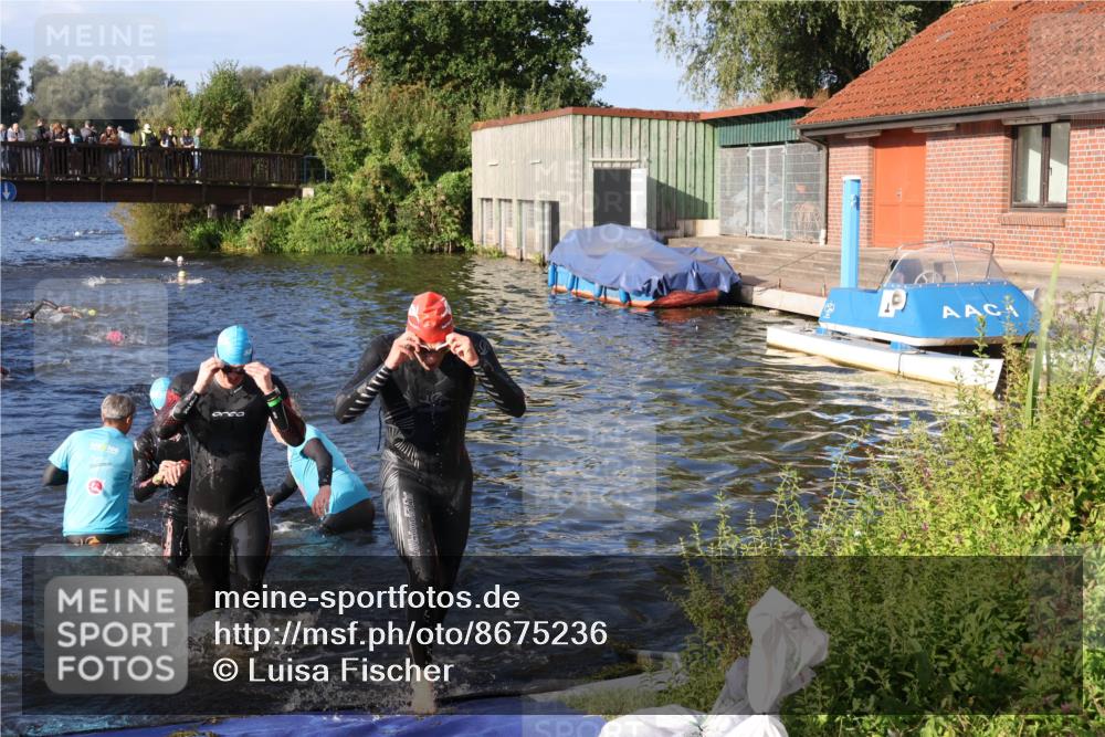 31.08.2025 - Elbe Triathlon Hamburg Luisa Fischer http://msf.ph/oto/8675236 31.08.2025 08:56:05 Schwimmen 441, 450, 476, 540, 549 meine-sportfotos.de