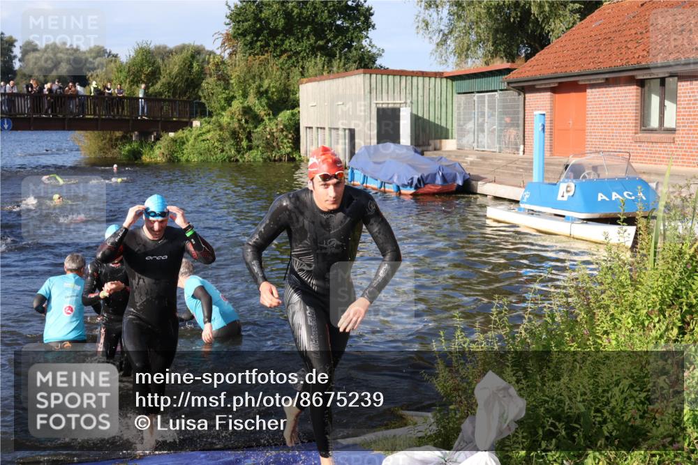 31.08.2025 - Elbe Triathlon Hamburg Luisa Fischer http://msf.ph/oto/8675239 31.08.2025 08:56:06 Schwimmen 441, 450, 476, 540, 549 meine-sportfotos.de