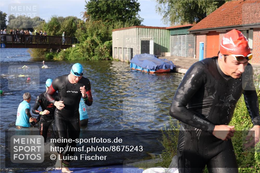 31.08.2025 - Elbe Triathlon Hamburg Luisa Fischer http://msf.ph/oto/8675243 31.08.2025 08:56:07 Schwimmen 441, 450, 476, 540, 549 meine-sportfotos.de