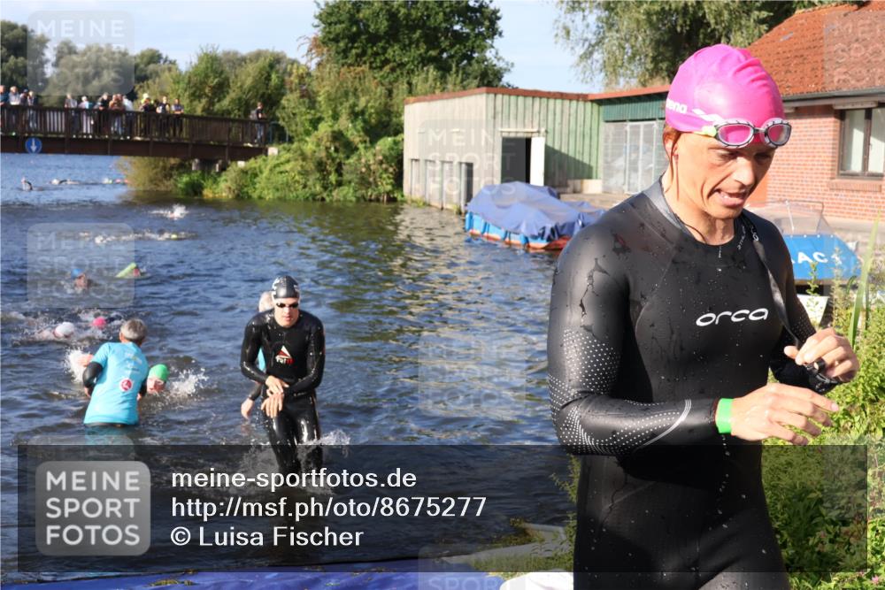 31.08.2025 - Elbe Triathlon Hamburg Luisa Fischer http://msf.ph/oto/8675277 31.08.2025 08:56:13 Schwimmen 392, 449, 476, 540 meine-sportfotos.de