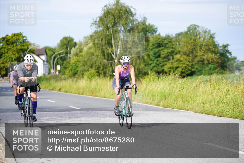 31.08.2025 - Elbe Triathlon Hamburg Michael Burmester http://msf.ph/oto/8675280 31.08.2025 10:19:09 Radfahren 487, 674, 713, 735, 777, 803, 856, 930, 944 meine-sportfotos.de