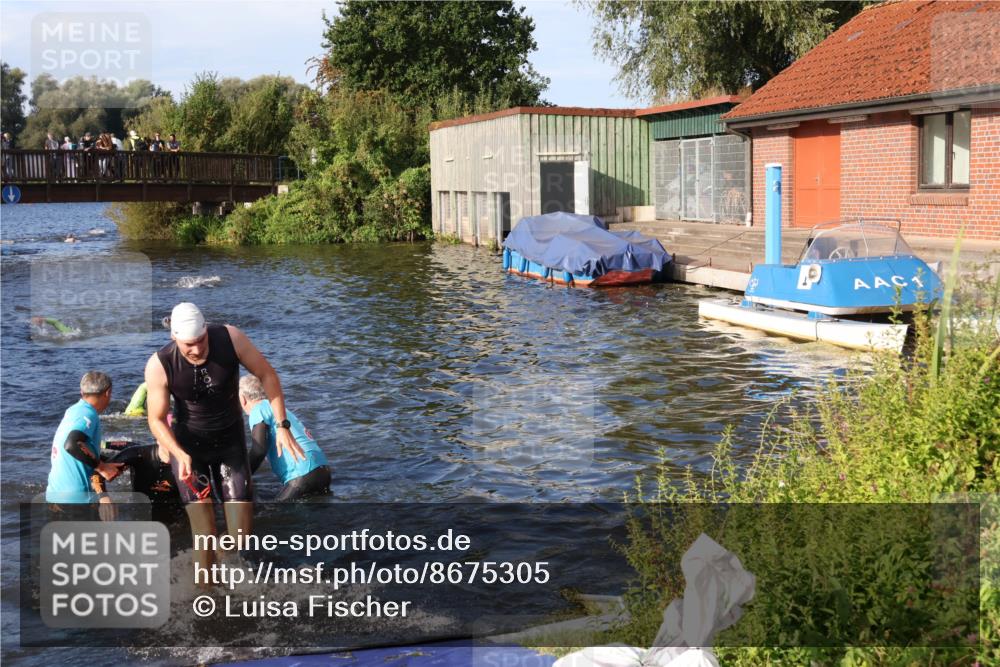 31.08.2025 - Elbe Triathlon Hamburg Luisa Fischer http://msf.ph/oto/8675305 31.08.2025 08:56:22 Schwimmen 392, 449, 465, 479, 492 meine-sportfotos.de