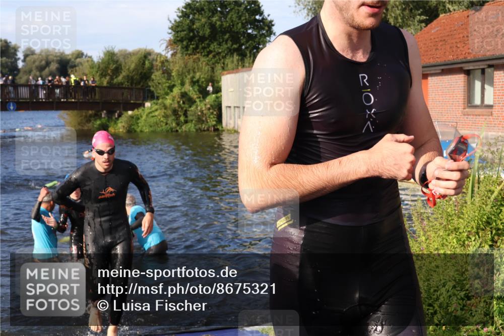 31.08.2025 - Elbe Triathlon Hamburg Luisa Fischer http://msf.ph/oto/8675321 31.08.2025 08:56:25 Schwimmen 449, 465, 479, 492 meine-sportfotos.de