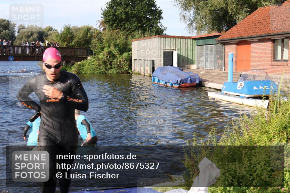 31.08.2025 - Elbe Triathlon Hamburg Luisa Fischer http://msf.ph/oto/8675327 31.08.2025 08:56:26 Schwimmen 449, 465, 479, 492 meine-sportfotos.de