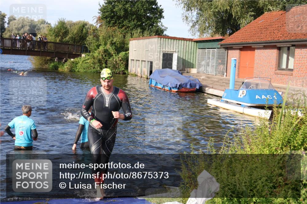 31.08.2025 - Elbe Triathlon Hamburg Luisa Fischer http://msf.ph/oto/8675373 31.08.2025 08:56:43 Schwimmen 545 meine-sportfotos.de