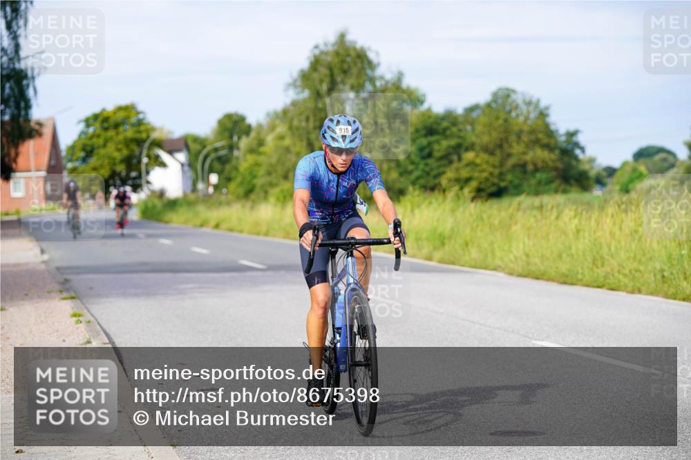 31.08.2025 - Elbe Triathlon Hamburg Michael Burmester http://msf.ph/oto/8675398 31.08.2025 10:19:38 Radfahren 466, 760, 794, 915, 932 meine-sportfotos.de