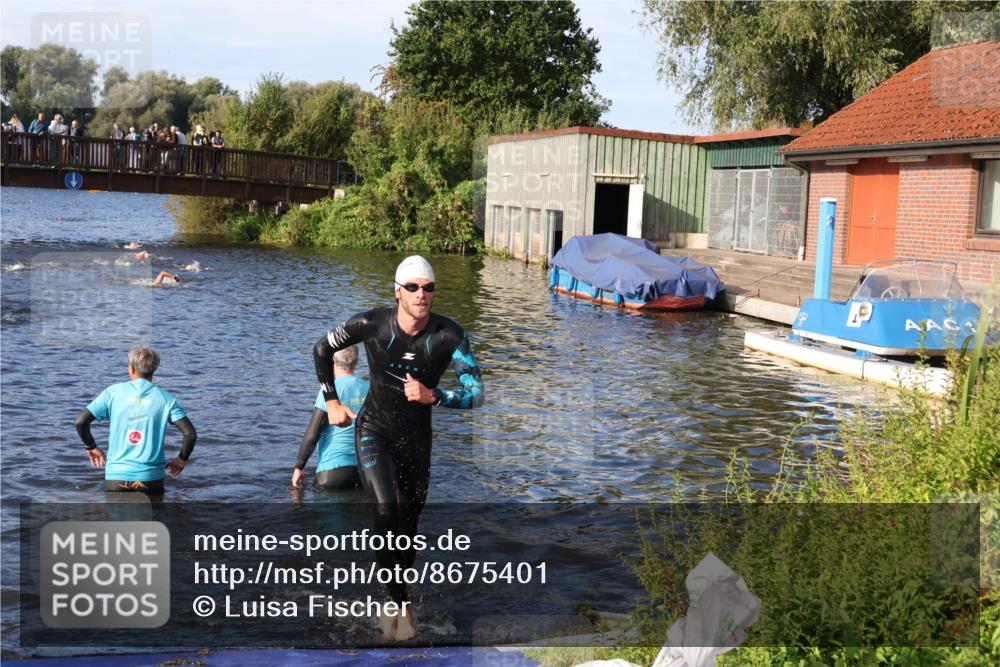 31.08.2025 - Elbe Triathlon Hamburg Luisa Fischer http://msf.ph/oto/8675401 31.08.2025 08:56:54 Schwimmen 440 meine-sportfotos.de