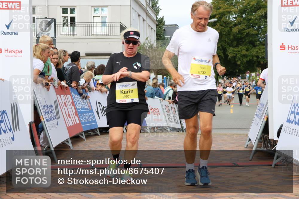31.08.2025 - 21. Blankeneser Heldenlauf Strokosch-Dieckow http://msf.ph/oto/8675407 31.08.2025 10:29:21 Ziel 2601, 2732 meine-sportfotos.de