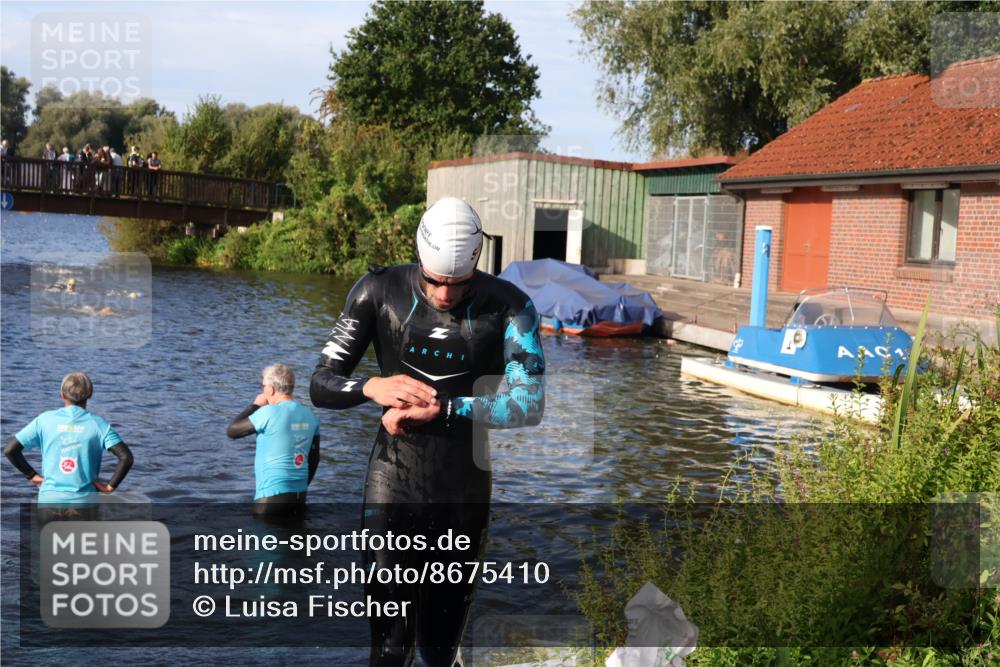 31.08.2025 - Elbe Triathlon Hamburg Luisa Fischer http://msf.ph/oto/8675410 31.08.2025 08:56:55 Schwimmen 440 meine-sportfotos.de