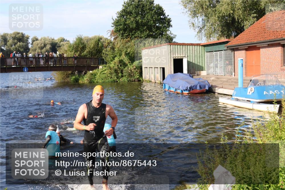 31.08.2025 - Elbe Triathlon Hamburg Luisa Fischer http://msf.ph/oto/8675443 31.08.2025 08:57:20 Schwimmen 462, 505, 516, 542 meine-sportfotos.de