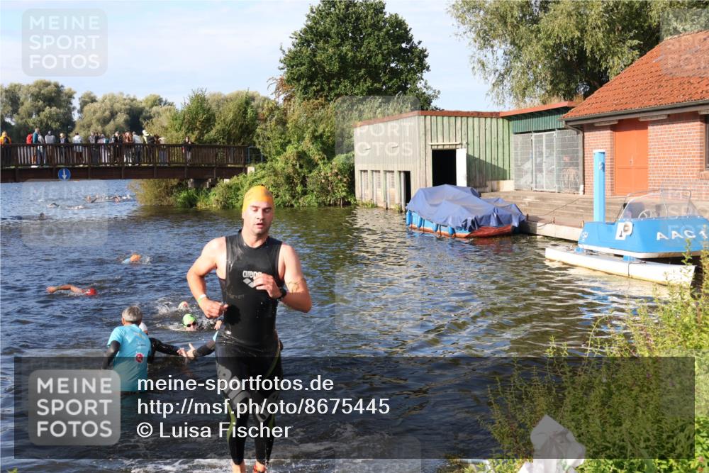 31.08.2025 - Elbe Triathlon Hamburg Luisa Fischer http://msf.ph/oto/8675445 31.08.2025 08:57:20 Schwimmen 462, 505, 516, 542 meine-sportfotos.de