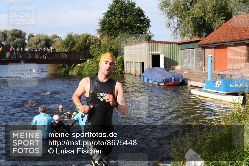 31.08.2025 - Elbe Triathlon Hamburg Luisa Fischer http://msf.ph/oto/8675448 31.08.2025 08:57:21 Schwimmen 462, 505, 516, 542 meine-sportfotos.de