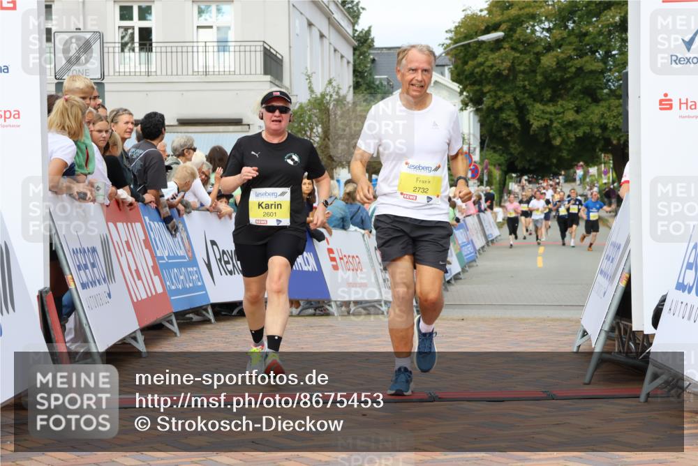 31.08.2025 - 21. Blankeneser Heldenlauf Strokosch-Dieckow http://msf.ph/oto/8675453 31.08.2025 10:29:20 Ziel 2601, 2732 meine-sportfotos.de