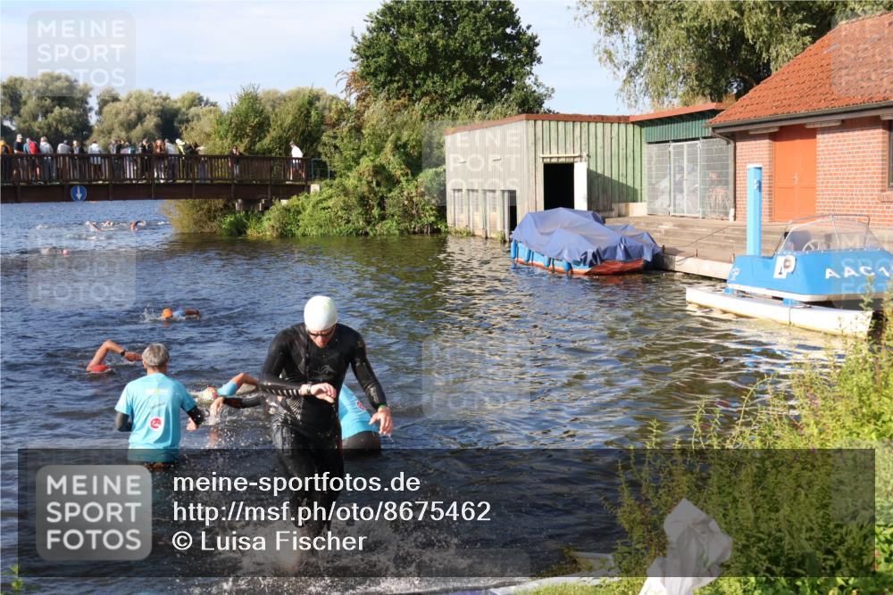 31.08.2025 - Elbe Triathlon Hamburg Luisa Fischer http://msf.ph/oto/8675462 31.08.2025 08:57:23 Schwimmen 462, 505, 516, 542 meine-sportfotos.de