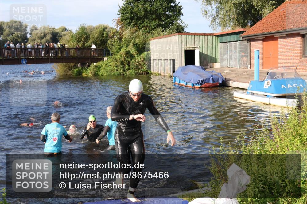 31.08.2025 - Elbe Triathlon Hamburg Luisa Fischer http://msf.ph/oto/8675466 31.08.2025 08:57:24 Schwimmen 462, 505, 516, 542 meine-sportfotos.de