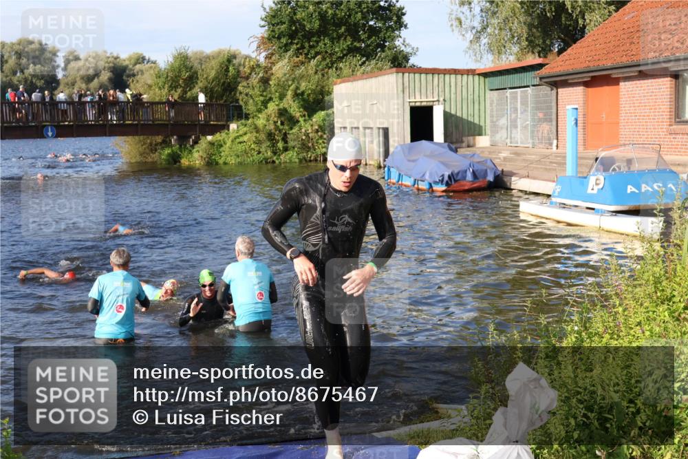 31.08.2025 - Elbe Triathlon Hamburg Luisa Fischer http://msf.ph/oto/8675467 31.08.2025 08:57:24 Schwimmen 462, 505, 516, 542 meine-sportfotos.de