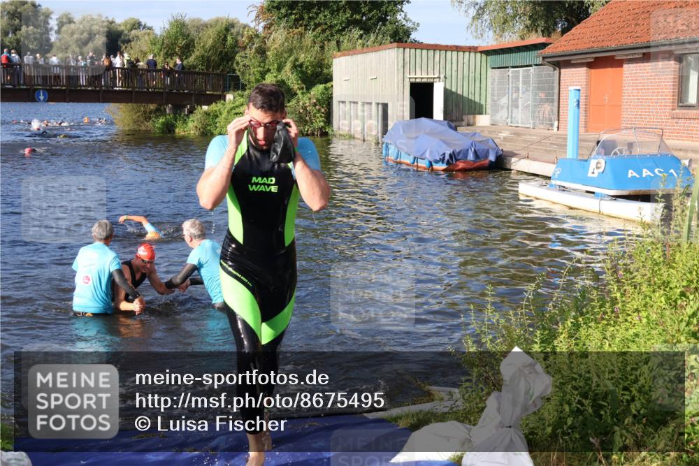 31.08.2025 - Elbe Triathlon Hamburg Luisa Fischer http://msf.ph/oto/8675495 31.08.2025 08:57:31 Schwimmen 462, 516, 532 meine-sportfotos.de