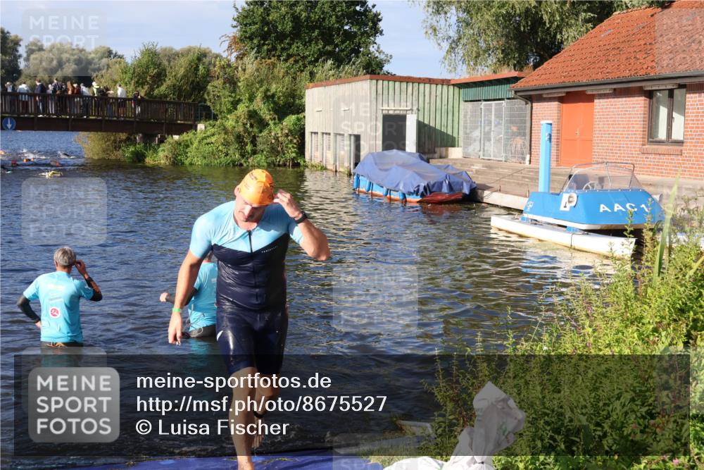 31.08.2025 - Elbe Triathlon Hamburg Luisa Fischer http://msf.ph/oto/8675527 31.08.2025 08:57:42 Schwimmen 550 meine-sportfotos.de