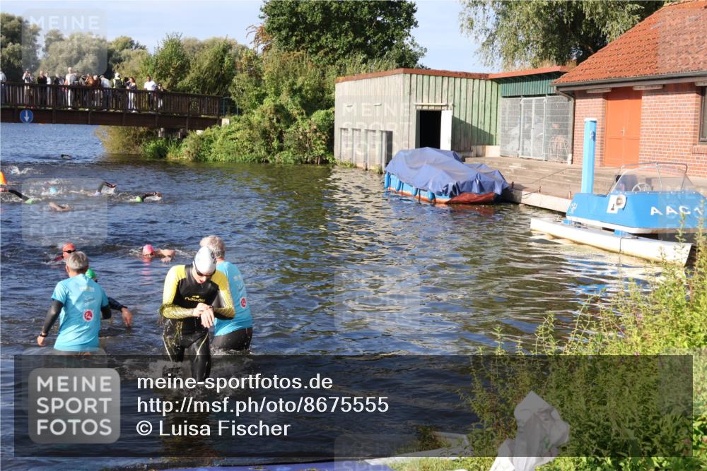 31.08.2025 - Elbe Triathlon Hamburg Luisa Fischer http://msf.ph/oto/8675555 31.08.2025 08:58:23 Schwimmen 426, 430, 439 meine-sportfotos.de