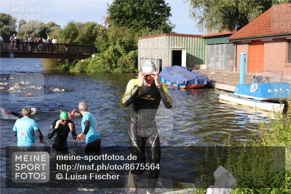 31.08.2025 - Elbe Triathlon Hamburg Luisa Fischer http://msf.ph/oto/8675564 31.08.2025 08:58:24 Schwimmen 395, 426, 430, 439 meine-sportfotos.de