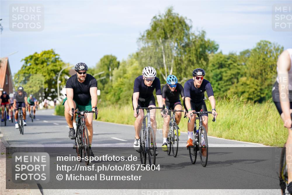 31.08.2025 - Elbe Triathlon Hamburg Michael Burmester http://msf.ph/oto/8675604 31.08.2025 10:20:47 Radfahren 419, 564, 588, 749, 947, 968, 1012, 1023, 1045, 1078, 1100 meine-sportfotos.de